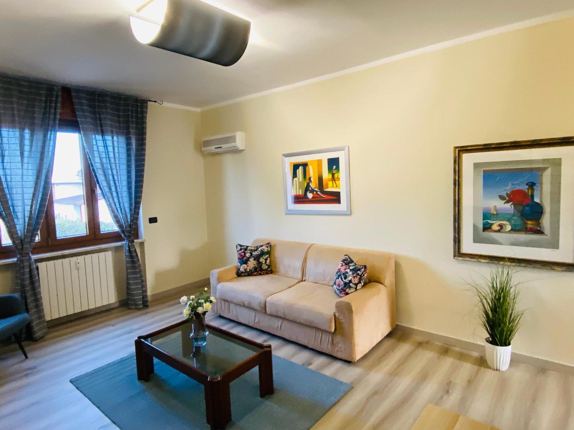 Elegante Appartamento Tre Amis - Doppio Garage & Free Wifi - Ac Centallo Eksteriør bilde