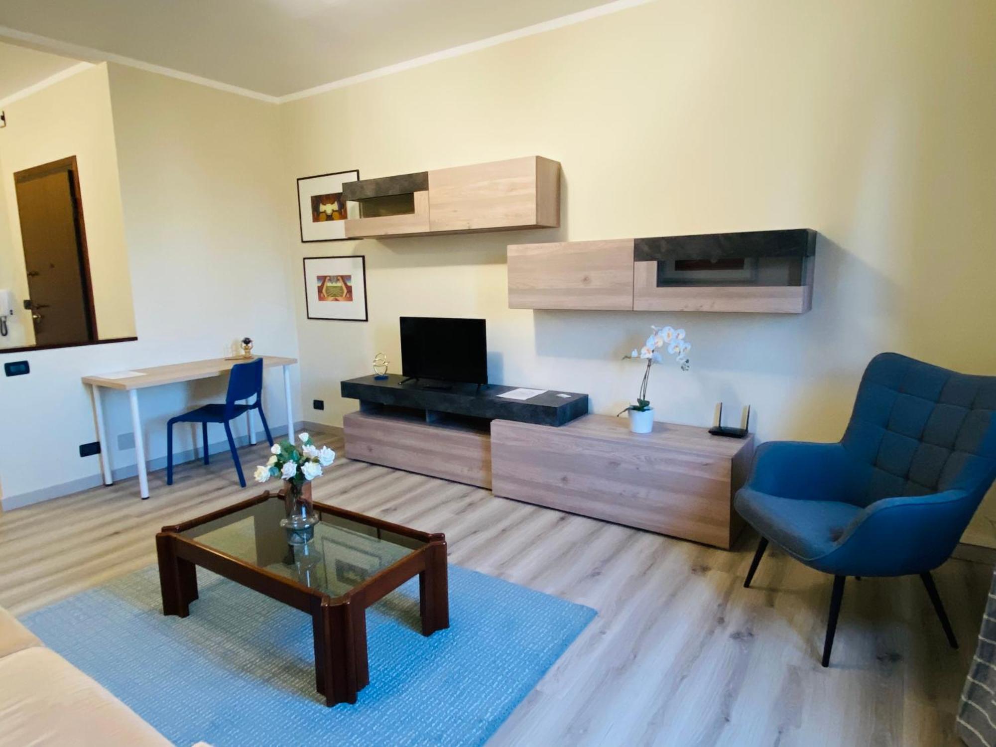 Elegante Appartamento Tre Amis - Doppio Garage & Free Wifi - Ac Centallo Eksteriør bilde